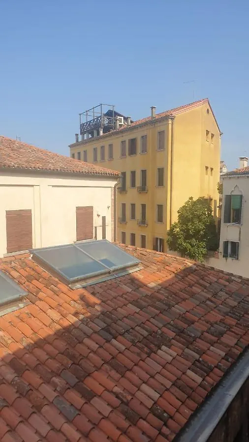 Snc1018 Modern Boutique Apartment Venice