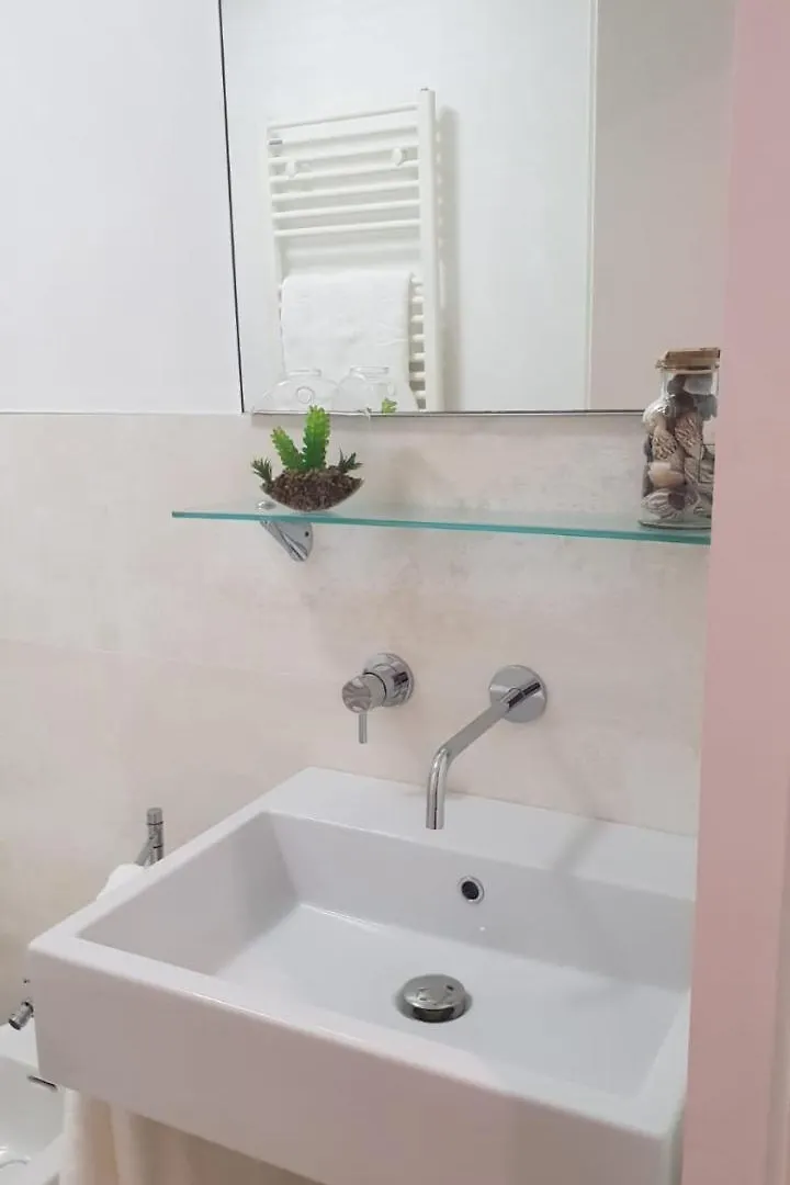Snc1018 Modern Boutique Apartment Venice