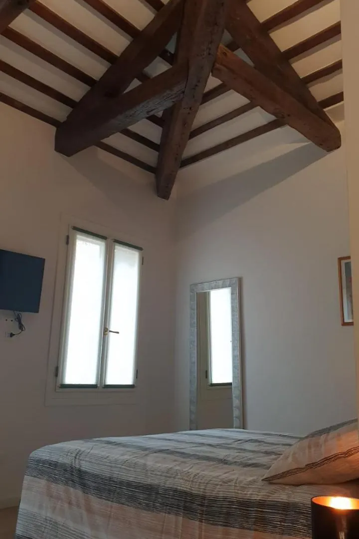 Snc1018 Modern Boutique Apartment Venice