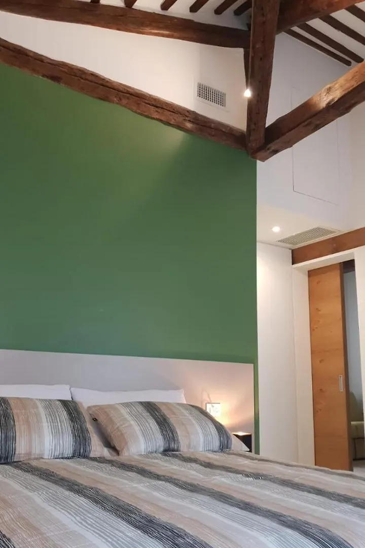 Snc1018 Modern Boutique Apartment Venice